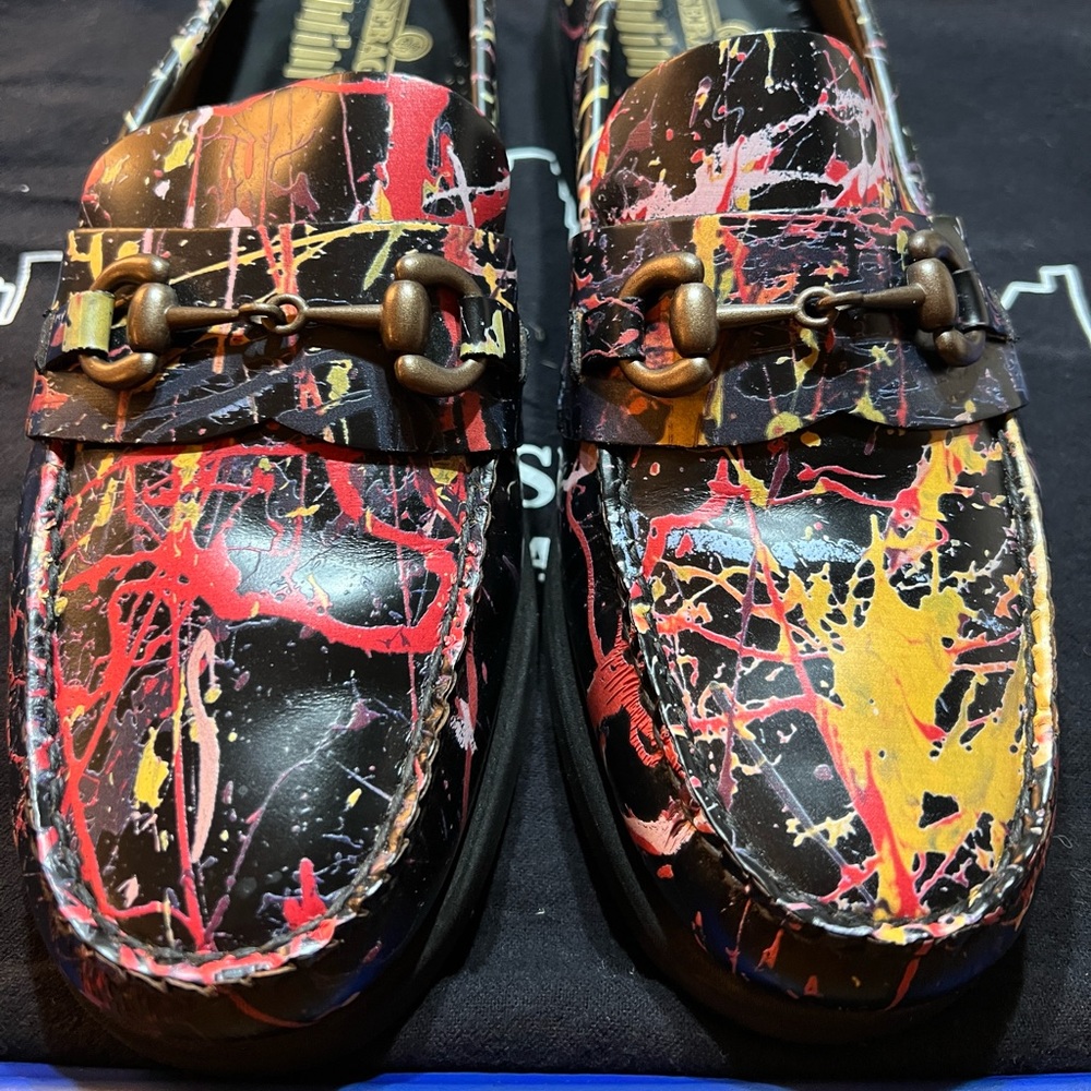 SEBAGO Black Multi-Color Splatter with Horse-bit detail Mens size 9.5 US